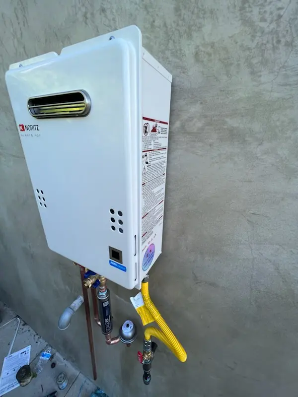 Tankless water heater installation for Lakebay homes